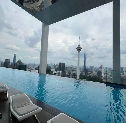 Infinity Pool 4 Pax Luxury Condo Klcc View