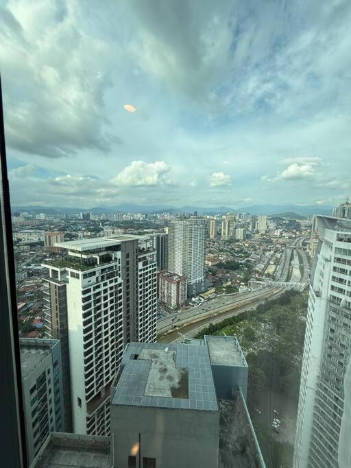 Infinity Pool 4 Pax Luxury Klcc View