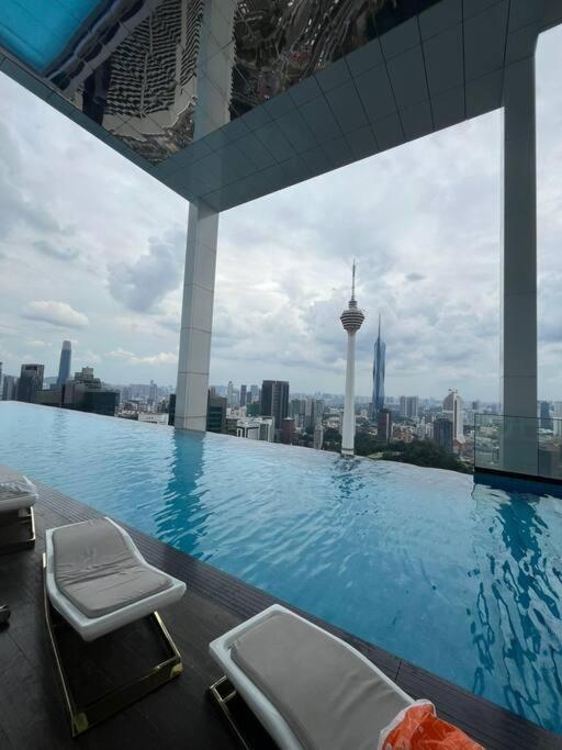 Infinity Pool 4 Pax Luxury Klcc View Pangsapuri *